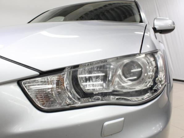 Mitsubishi Outlander II Рестайлинг с пробегом 2010 года, цена 945 000 рублей, 272288 км, внедорожник, Автокод Объявления