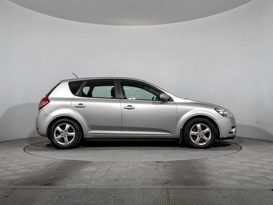 Kia Ceed I Рестайлинг Санкт-Петербург  - изображение 4