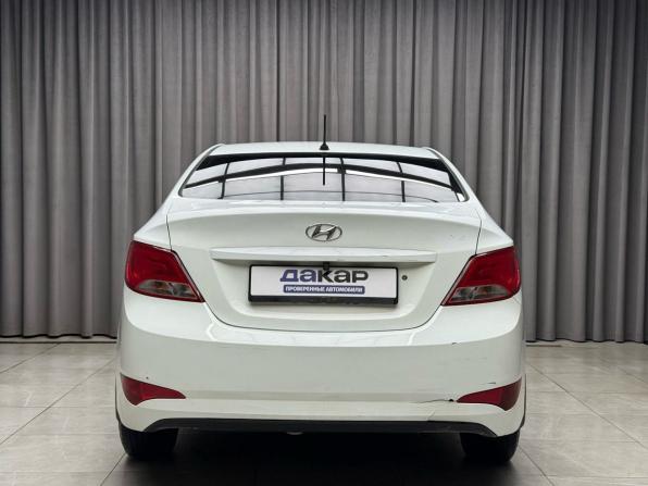 Hyundai Solaris I Рестайлинг с пробегом 2015 года, цена 699 000 рублей, 199000 км, седан, Автокод Объявления
