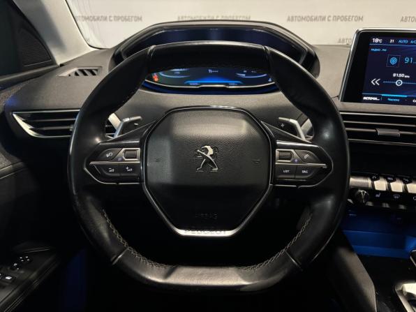 Peugeot 3008 II с пробегом 2017 года, цена 1 599 000 рублей, 162000 км, внедорожник, Автокод Объявления