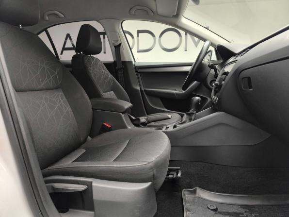Skoda Octavia III (A7) Рестайлинг с пробегом 2018 года, цена 1 469 000 рублей, 164667 км, лифтбек, Автокод Объявления