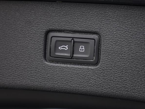 Audi Q7 II (4M) с пробегом 2016 года, цена 3 999 000 рублей, 135267 км, внедорожник, Автокод Объявления