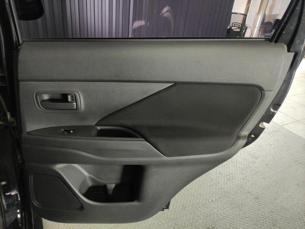 Mitsubishi Outlander III Рестайлинг 2 с пробегом 2017 года, цена 1 650 000 рублей, 163351 км, внедорожник, Автокод Объявления