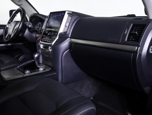 Toyota Land Cruiser 200 Series Рестайлинг 2 с пробегом 2019 года, цена 7 800 000 рублей, 89662 км, внедорожник, Автокод Объявления