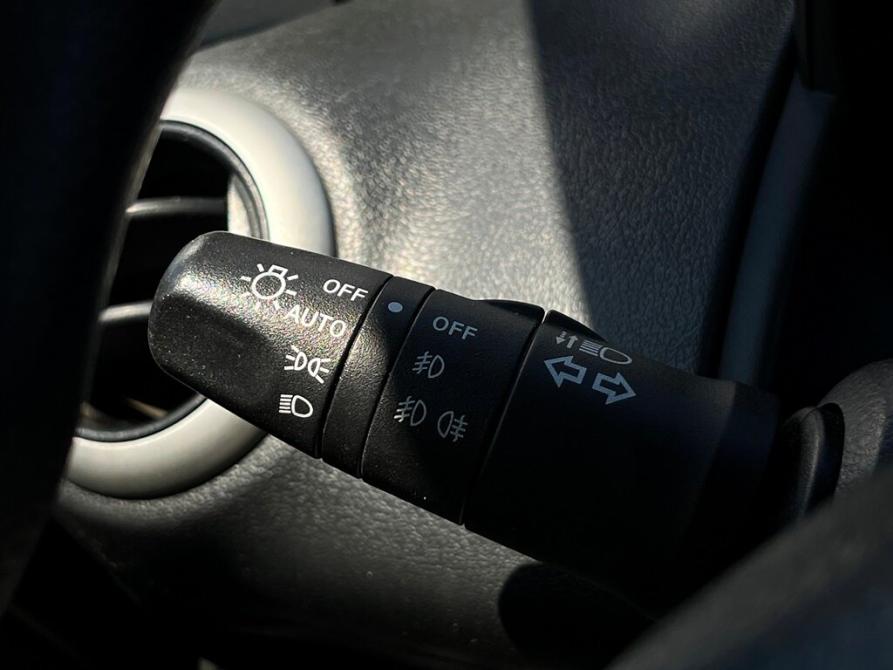 Nissan Note I Рестайлинг Санкт-Петербург  - изображение 19