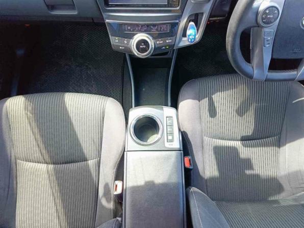 Toyota Prius Alpha I (ZVW40/41) Рестайлинг с пробегом 2016 года, цена 1 664 000 рублей, 241731 км, универсал, Автокод Объявления