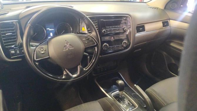 Mitsubishi Outlander III Рестайлинг 2 с пробегом 2017 года, цена 1 670 000 рублей, 115045 км, внедорожник, Автокод Объявления