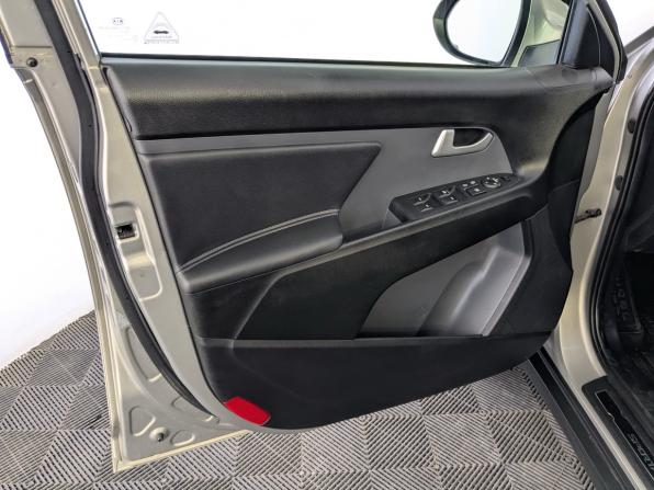 Kia Sportage III с пробегом 2012 года, цена 1 170 000 рублей, 160210 км, внедорожник, Автокод Объявления