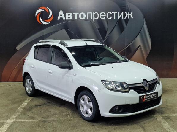 Renault Sandero II с пробегом 2015 года, цена 589 000 рублей, 134817 км, хэтчбек, Автокод Объявления