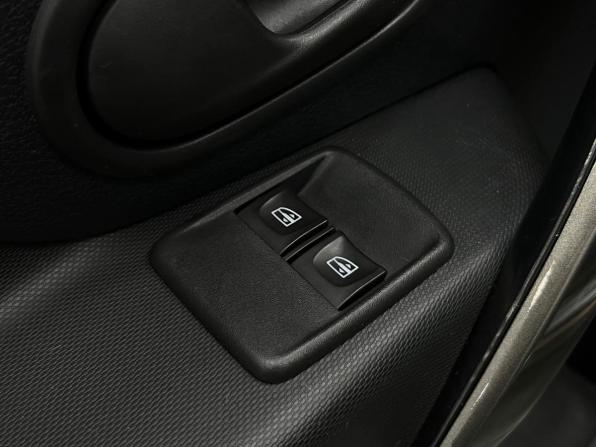 Renault Sandero II Рестайлинг с пробегом 2020 года, цена 1 310 000 рублей, 59025 км, хэтчбек, Автокод Объявления