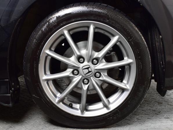 Honda Stepwgn V с пробегом 2016 года, цена 1 565 997 рублей, 203415 км, минивэн, Автокод Объявления