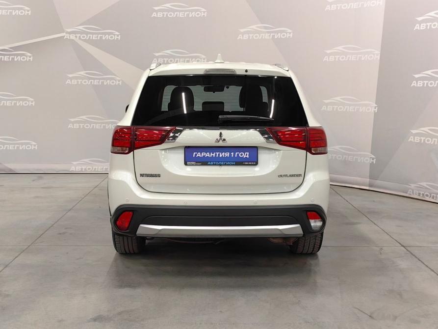 Mitsubishi Outlander III Рестайлинг 2 Новосибирск  - изображение 4