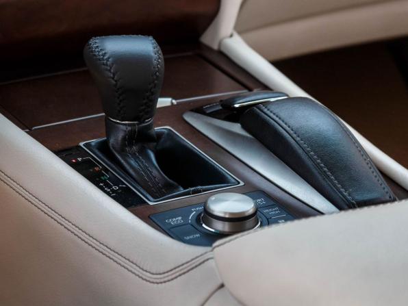 Lexus LS IV Рестайлинг 2 с пробегом 2012 года, цена 1 990 000 рублей, 243589 км, седан, Автокод Объявления