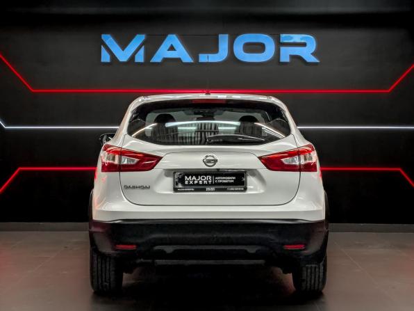 Nissan Qashqai II с пробегом 2016 года, цена 1 500 000 рублей, 102386 км, внедорожник, Автокод Объявления
