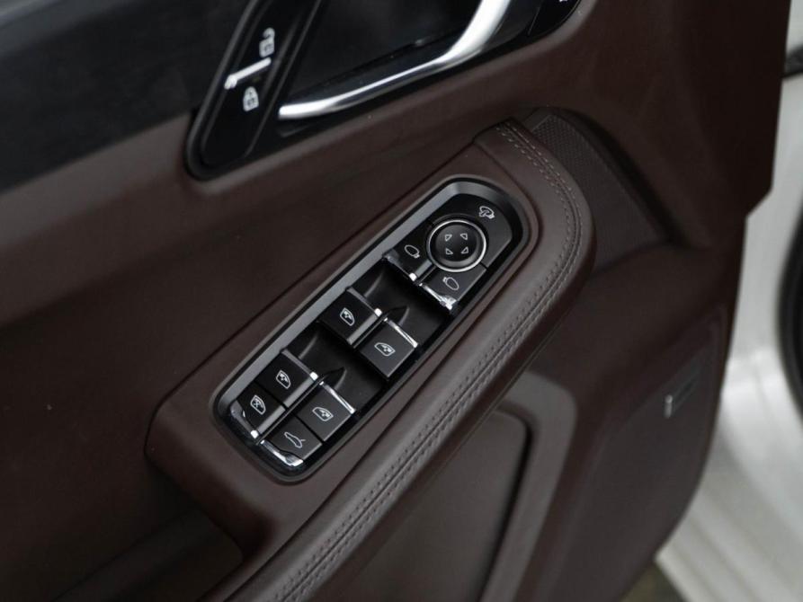 Porsche Macan I Рестайлинг Москва  - изображение 20