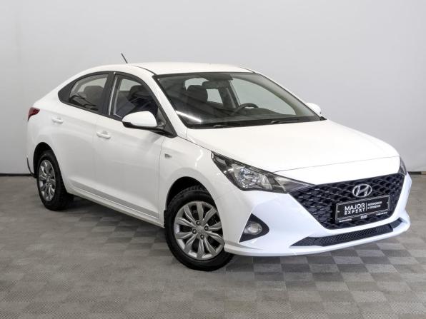 Hyundai Solaris II Рестайлинг с пробегом 2022 года, цена 1 565 000 рублей, 124258 км, седан, Автокод Объявления