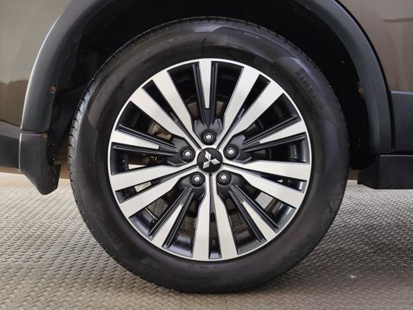 Mitsubishi Outlander III Рестайлинг 3 с пробегом 2019 года, цена 1 670 000 рублей, 172121 км, внедорожник, Автокод Объявления