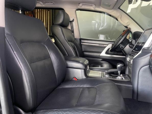 Toyota Land Cruiser 200 Series Рестайлинг 2 с пробегом 2016 года, цена 5 500 000 рублей, 291965 км, внедорожник, Автокод Объявления