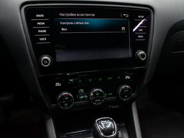 Skoda Octavia III (A7) Рестайлинг с пробегом 2018 года, цена 2 198 000 рублей, 108608 км, лифтбек, Автокод Объявления