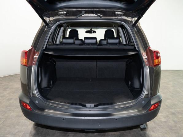 Toyota RAV4 IV (XA40) Рестайлинг с пробегом 2015 года, цена 2 385 000 рублей, 107500 км, внедорожник, Автокод Объявления