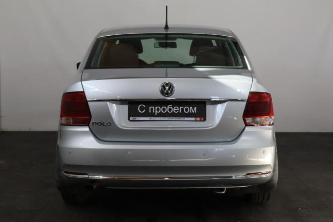 Volkswagen Polo V Рестайлинг с пробегом 2016 года, цена 999 000 рублей, 92000 км, седан, Автокод Объявления