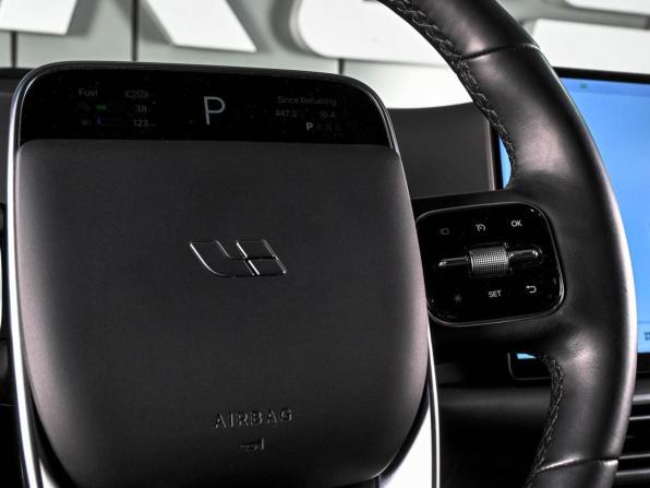 Li Auto (Lixiang) L6 с пробегом 2024 года, цена 5 899 000 рублей, 32200 км, внедорожник, Автокод Объявления