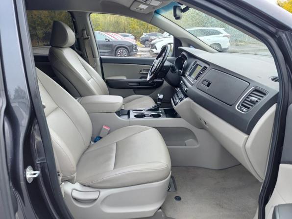 Kia Carnival III с пробегом 2019 года, цена 2 570 000 рублей, 203398 км, минивэн, Автокод Объявления