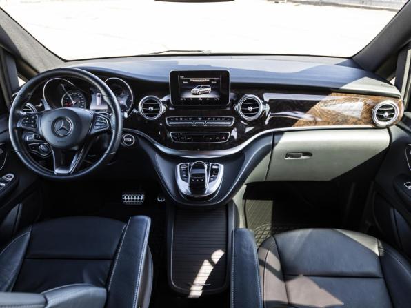 Mercedes-Benz V-Класс III (W447) Рестайлинг с пробегом 2019 года, цена 5 900 000 рублей, 68084 км, минивэн, Автокод Объявления