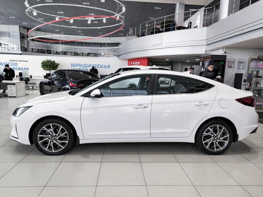 Hyundai Elantra VI (AD) Рестайлинг Казань  - изображение 10