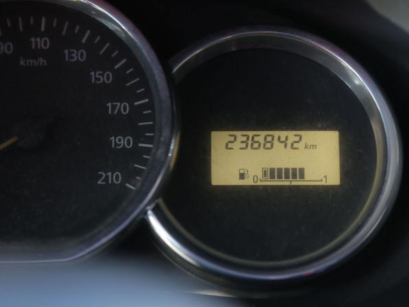 Renault Logan II Рестайлинг с пробегом 2019 года, цена 635 000 рублей, 236800 км, седан, Автокод Объявления