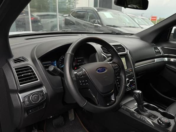 Ford Explorer V Рестайлинг 2 с пробегом 2018 года, цена 3 099 000 рублей, 80950 км, внедорожник, Автокод Объявления