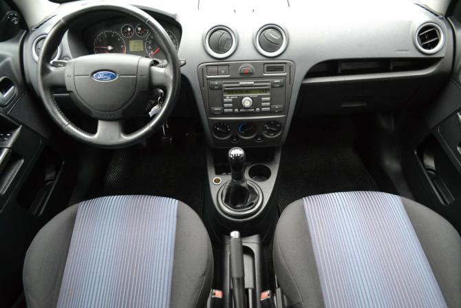 Ford Fusion I Рестайлинг с пробегом 2008 года, цена 360 000 рублей, 181161 км, хэтчбек, Автокод Объявления