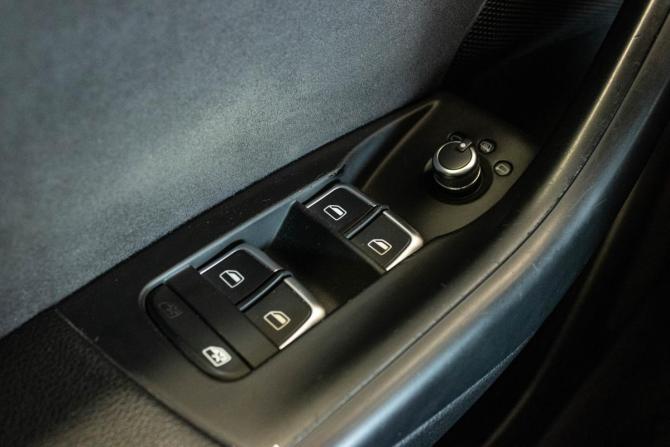 Audi Q3 I (8U) с пробегом 2013 года, цена 1 080 000 рублей, 284152 км, внедорожник, Автокод Объявления