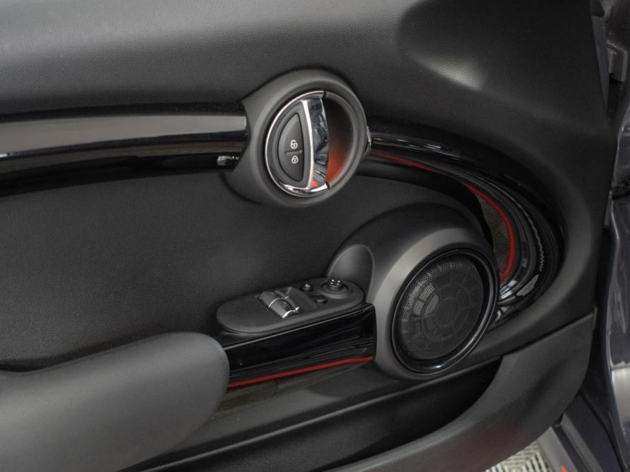 Mini Hatch III (F55/F56) Рестайлинг Москва  - изображение 15