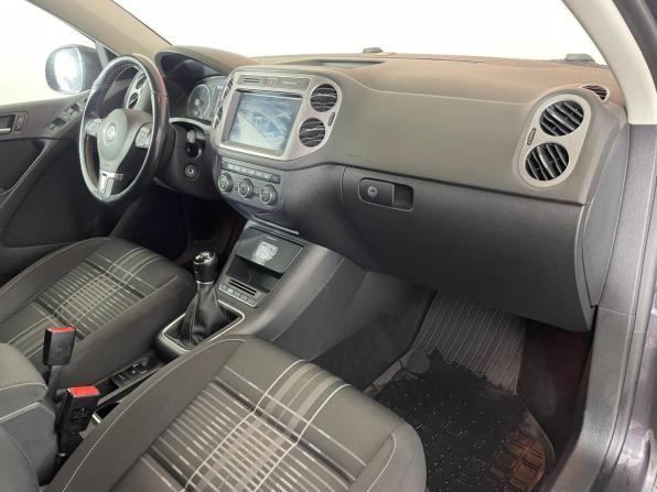 Volkswagen Tiguan I Рестайлинг с пробегом 2015 года, цена 1 478 000 рублей, 124858 км, внедорожник, Автокод Объявления