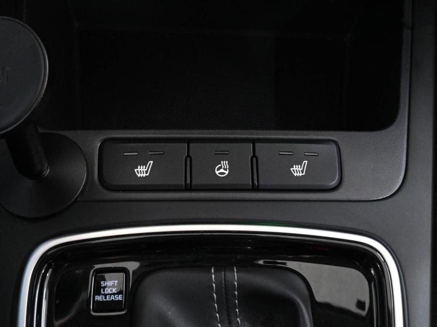 Kia Rio IV Ростов-на-Дону  - изображение 16