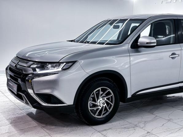 Mitsubishi Outlander III Рестайлинг 3 с пробегом 2018 года, цена 1 999 000 рублей, 132000 км, внедорожник, Автокод Объявления