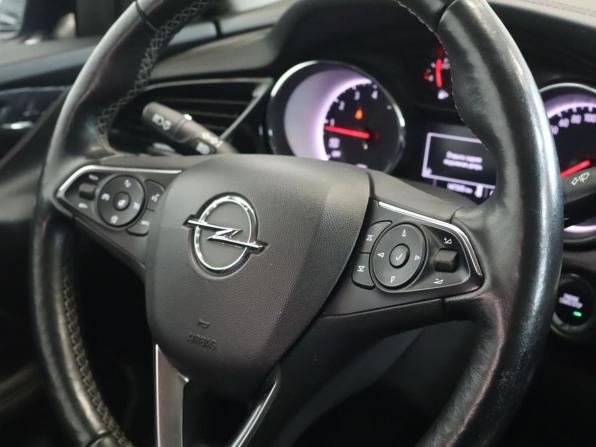 Opel Insignia II с пробегом 2019 года, цена 1 380 000 рублей, 147332 км, лифтбек, Автокод Объявления