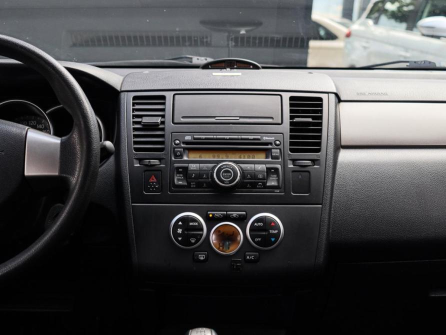 Nissan Tiida I Москва  - изображение 11
