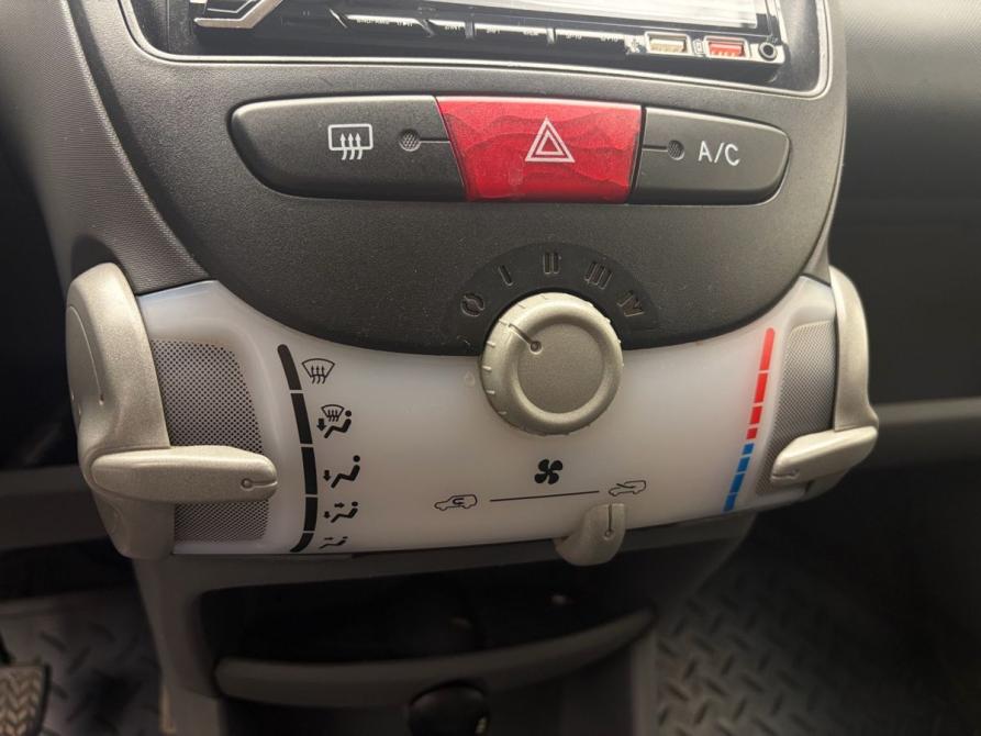 Peugeot 107 I Ростов-на-Дону  - изображение 10