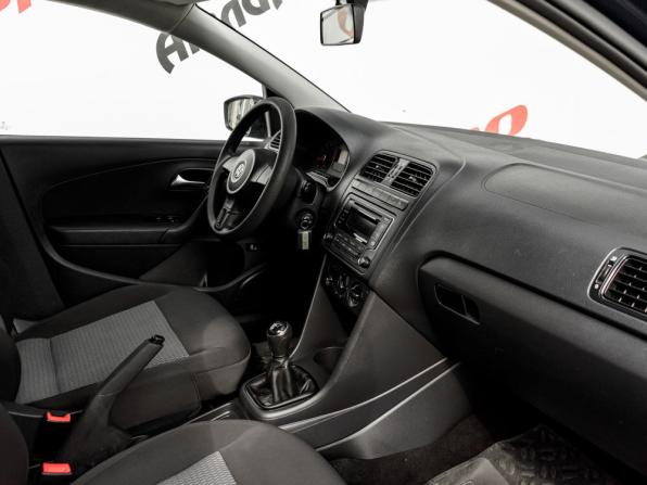 Volkswagen Polo V с пробегом 2013 года, цена 760 000 рублей, 100034 км, седан, Автокод Объявления