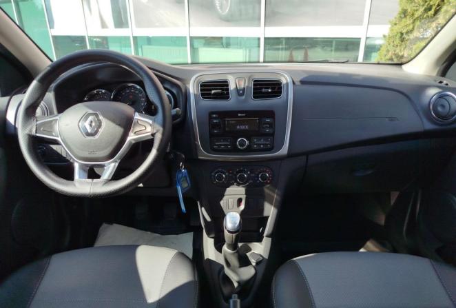 Renault Logan II Рестайлинг с пробегом 2021 года, цена 1 590 000 рублей, 24685 км, седан, Автокод Объявления
