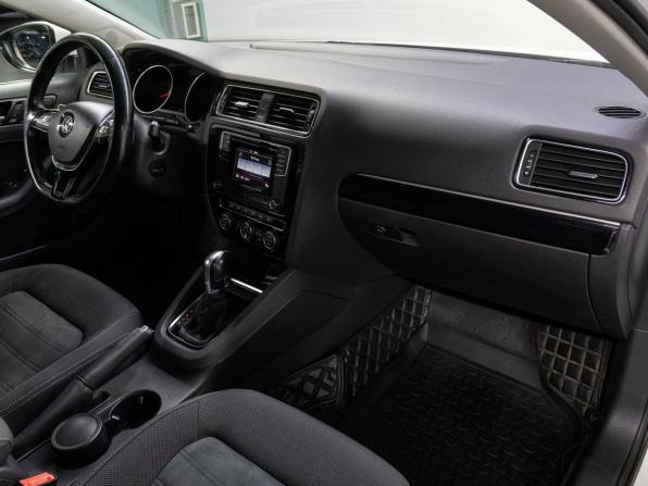 Volkswagen Jetta VI Рестайлинг с пробегом 2017 года, цена 1 500 000 рублей, 136522 км, седан, Автокод Объявления