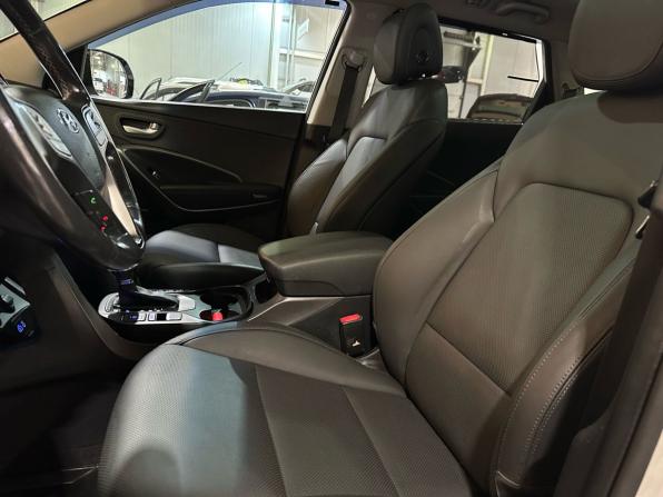 Hyundai Santa Fe III Рестайлинг с пробегом 2017 года, цена 2 335 000 рублей, 159094 км, внедорожник, Автокод Объявления