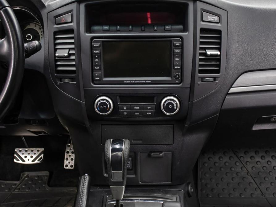 Mitsubishi Pajero IV Рестайлинг 1 Москва  - изображение 15