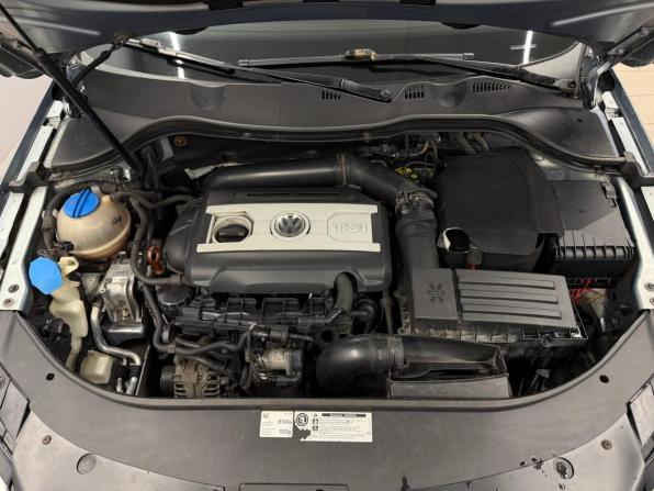 Volkswagen Passat B7 с пробегом 2011 года, цена 790 000 рублей, 178592 км, седан, Автокод Объявления