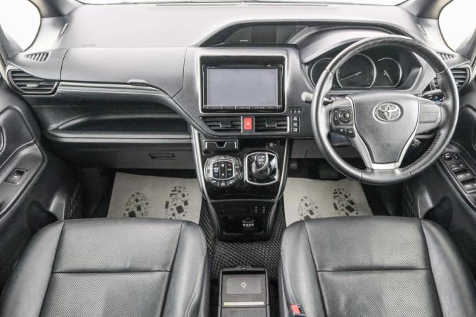 Toyota Esquire I с пробегом 2014 года, цена 1 849 000 рублей, 222000 км, минивэн, Автокод Объявления