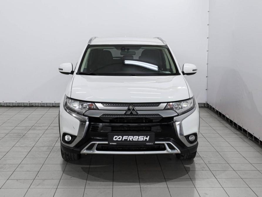 Mitsubishi Outlander III Рестайлинг 3 Ростов-на-Дону  - изображение 3
