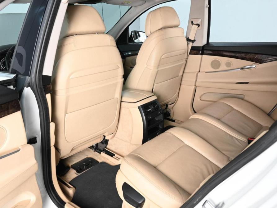 BMW 5 серии VI (F10/F11/F07) Рестайлинг Ростов-на-Дону  - изображение 11