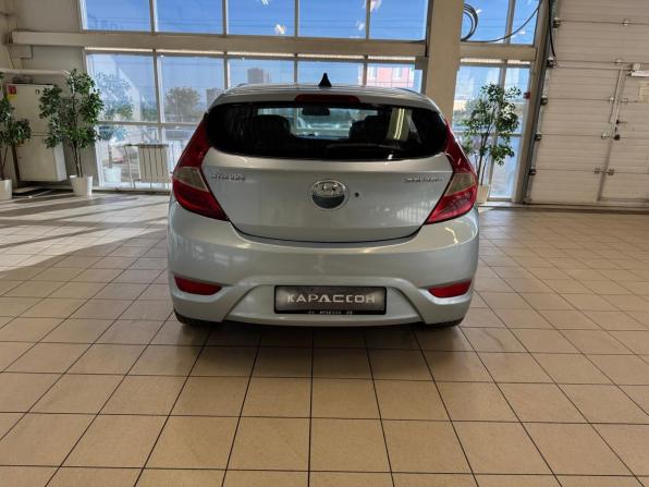 Hyundai Solaris I с пробегом 2012 года, цена 679 000 рублей, 172000 км, хэтчбек, Автокод Объявления